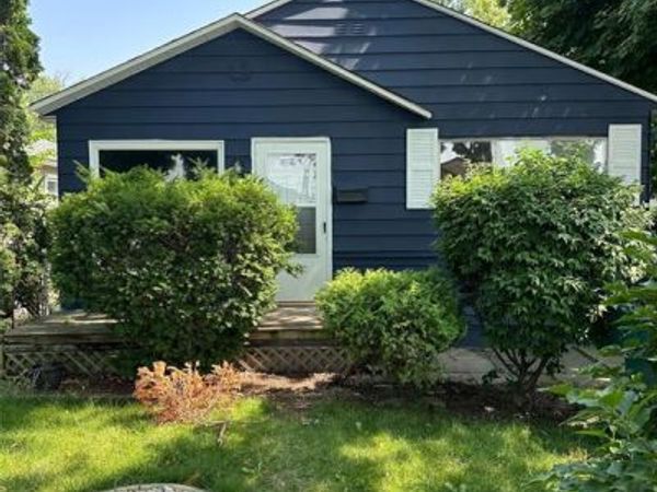 1580 University Avenue, Lincoln Park, MI 48146