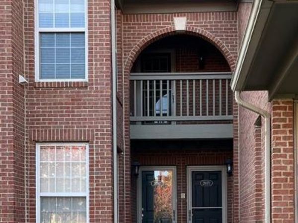 28071 Carlton Way Drive, Novi, MI 48377