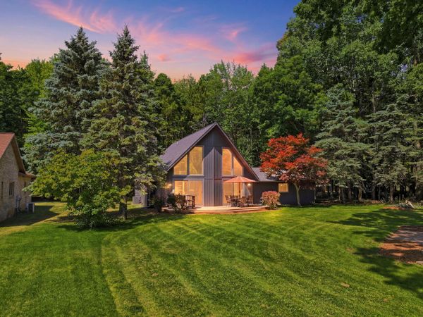 6920 Mayfair Drive, Stanwood, MI 49346