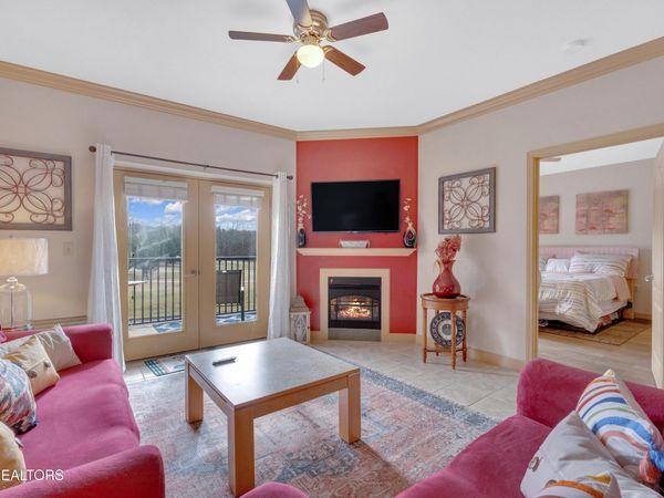 124 Plaza Drive, Pigeon Forge, TN 37863