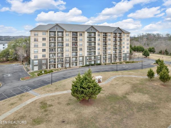 124 Plaza Drive, Pigeon Forge, TN 37863