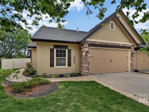 2597 E Satterfield St, Meridian, ID 83646