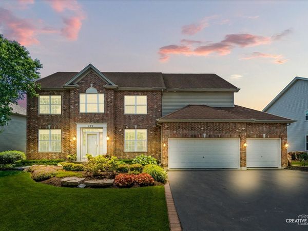 390 Bloomfield Circle E, Oswego, IL 60543