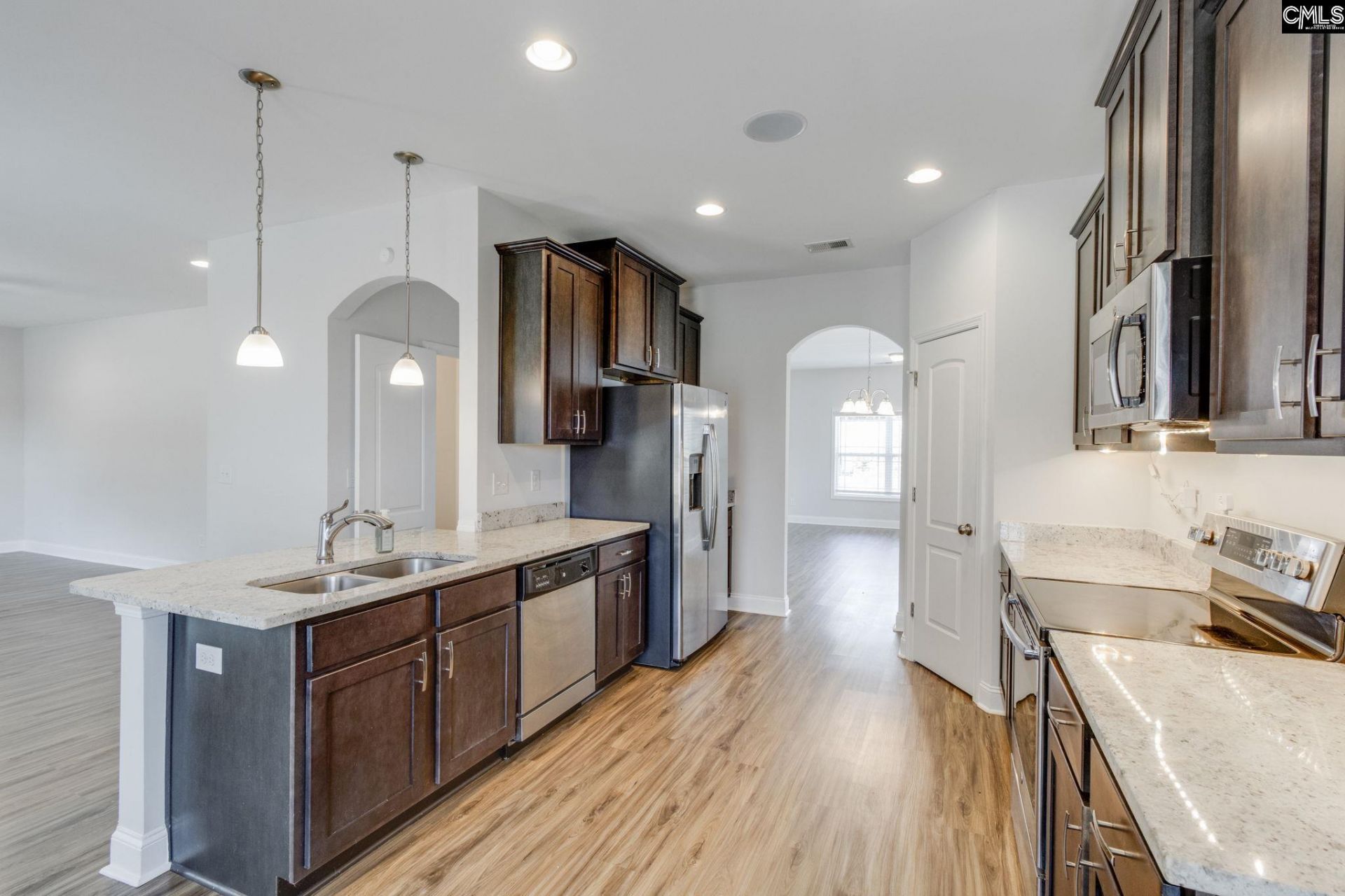 377 Glen Dornoch Way  Photo 10