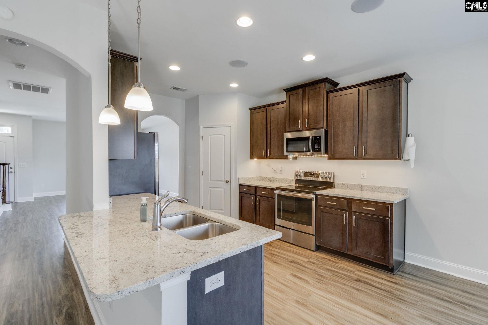 377 Glen Dornoch Way  Photo 9