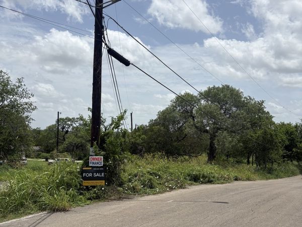 534 F ST, San Antonio, TX 78220