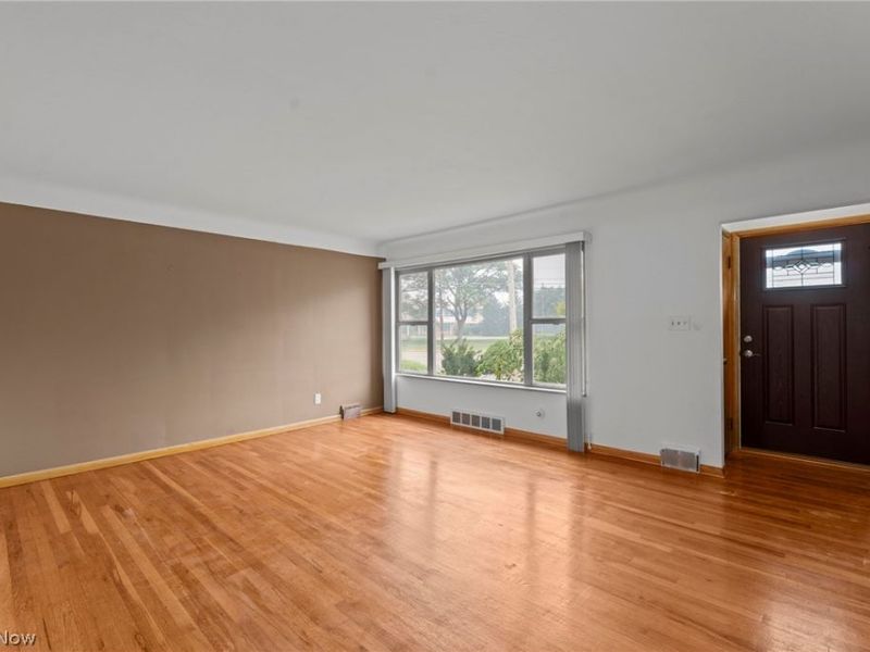 20707 Hilliard Boulevard, Rocky River, OH 44116 Photo 2