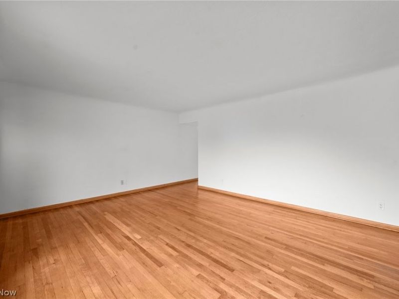 20707 Hilliard Boulevard, Rocky River, OH 44116 Photo 5