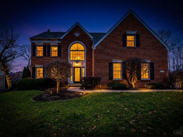 8067 Hunters Ridge Drive, West Chester, OH 45069