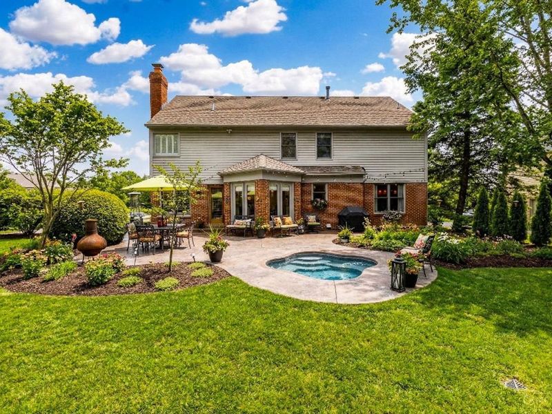 8067 Hunters Ridge Drive, West Chester, OH 45069 Photo 7