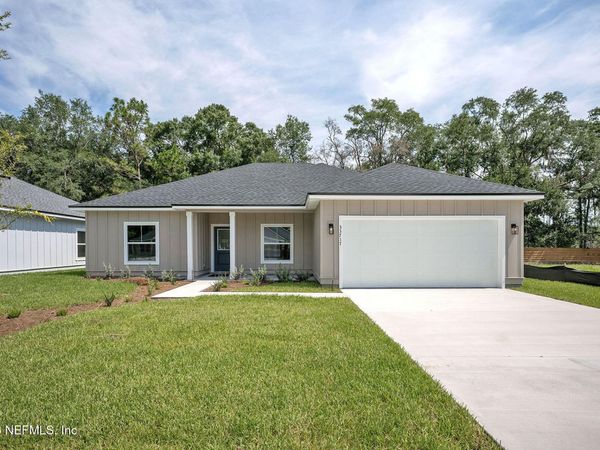 33717 HOLLAND WALK Drive, Hilliard, FL 32046