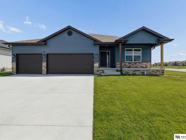 8901 Kinzie Street, Lincoln, NE 68507