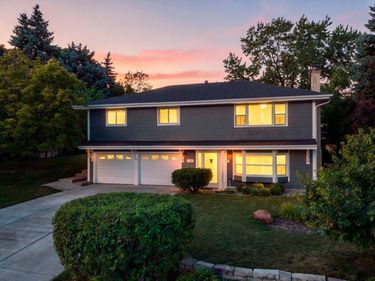 13000 James Avenue S, Burnsville, MN 55337