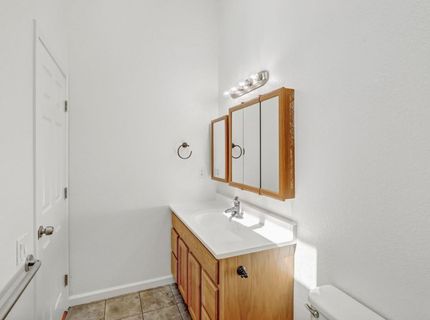 8717 Lorna Ct, Elk Grove, CA 95624 Photo