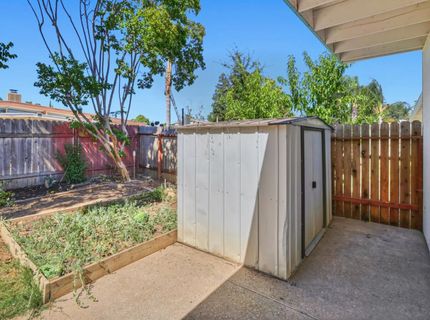 8717 Lorna Ct, Elk Grove, CA 95624 Photo