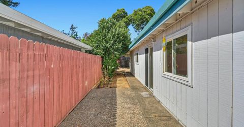 8717 Lorna Ct, Elk Grove, CA 95624 Photo