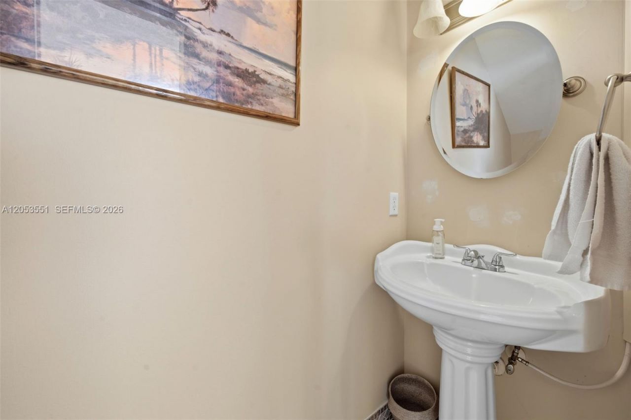 6633 Bayfront Dr , Margate, FL 33063 Photo