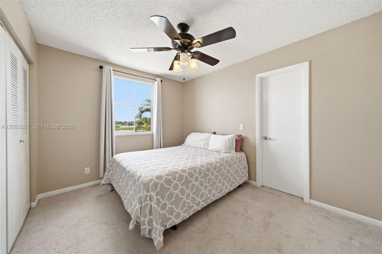 6633 Bayfront Dr , Margate, FL 33063 Photo
