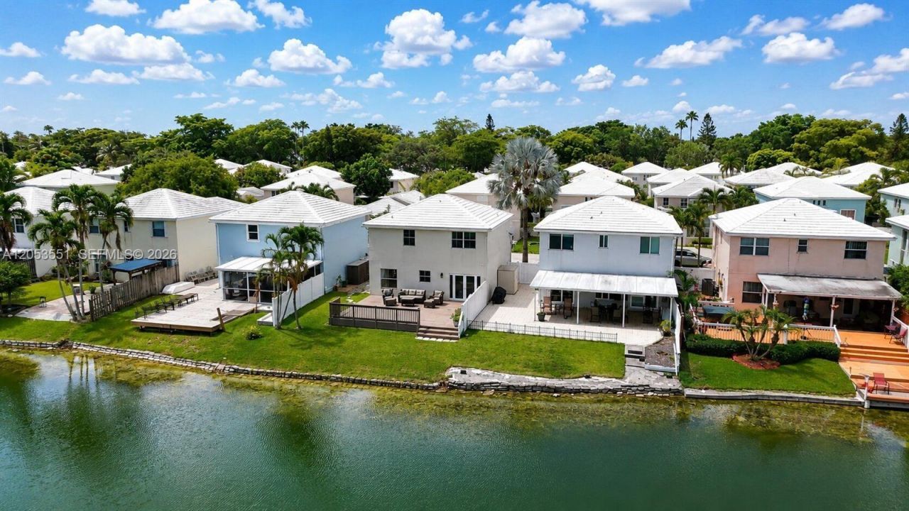6633 Bayfront Dr , Margate, FL 33063 Photo
