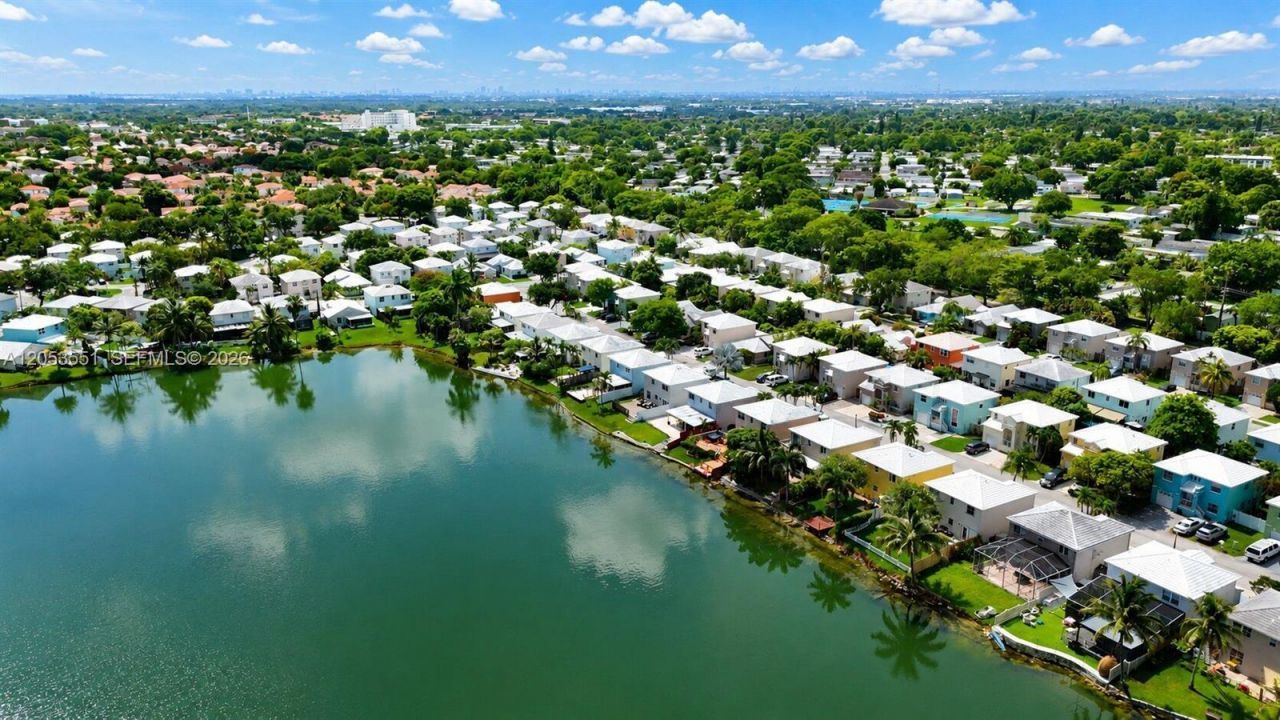 6633 Bayfront Dr , Margate, FL 33063 Photo