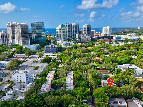 3036 Center St, Miami, FL 33133