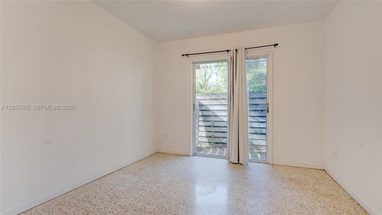 3036 Center St, Miami, FL 33133 Photo