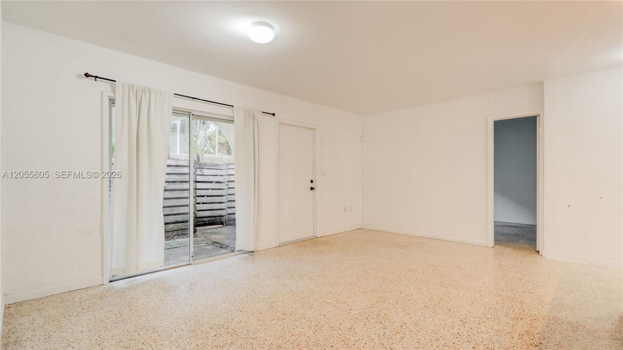 3036 Center St, Miami, FL 33133 Photo