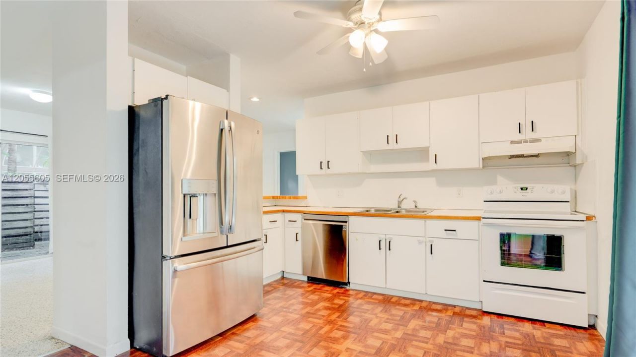 3036 Center St, Miami, FL 33133 Photo