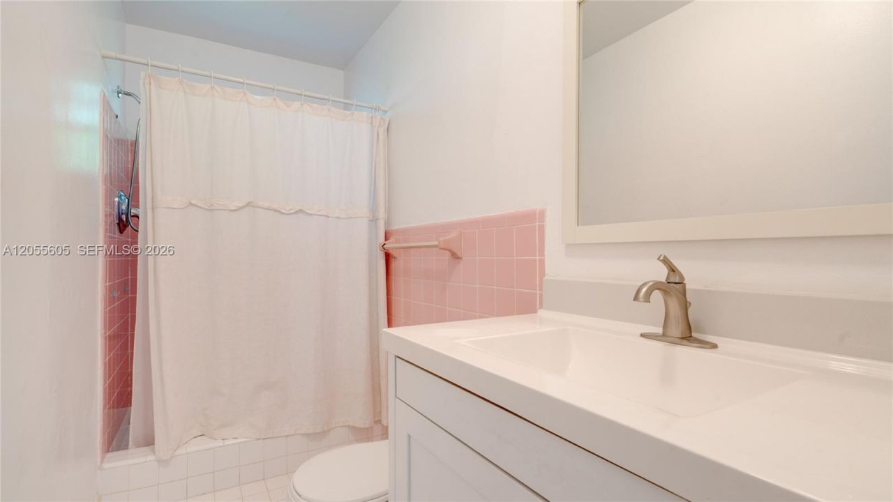 3036 Center St, Miami, FL 33133 Photo