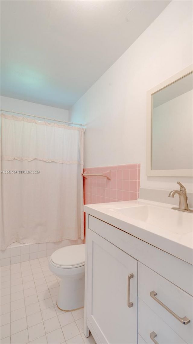 3036 Center St, Miami, FL 33133 Photo