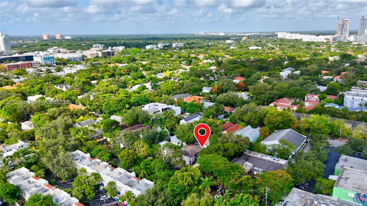 3036 Center St, Miami, FL 33133 Photo