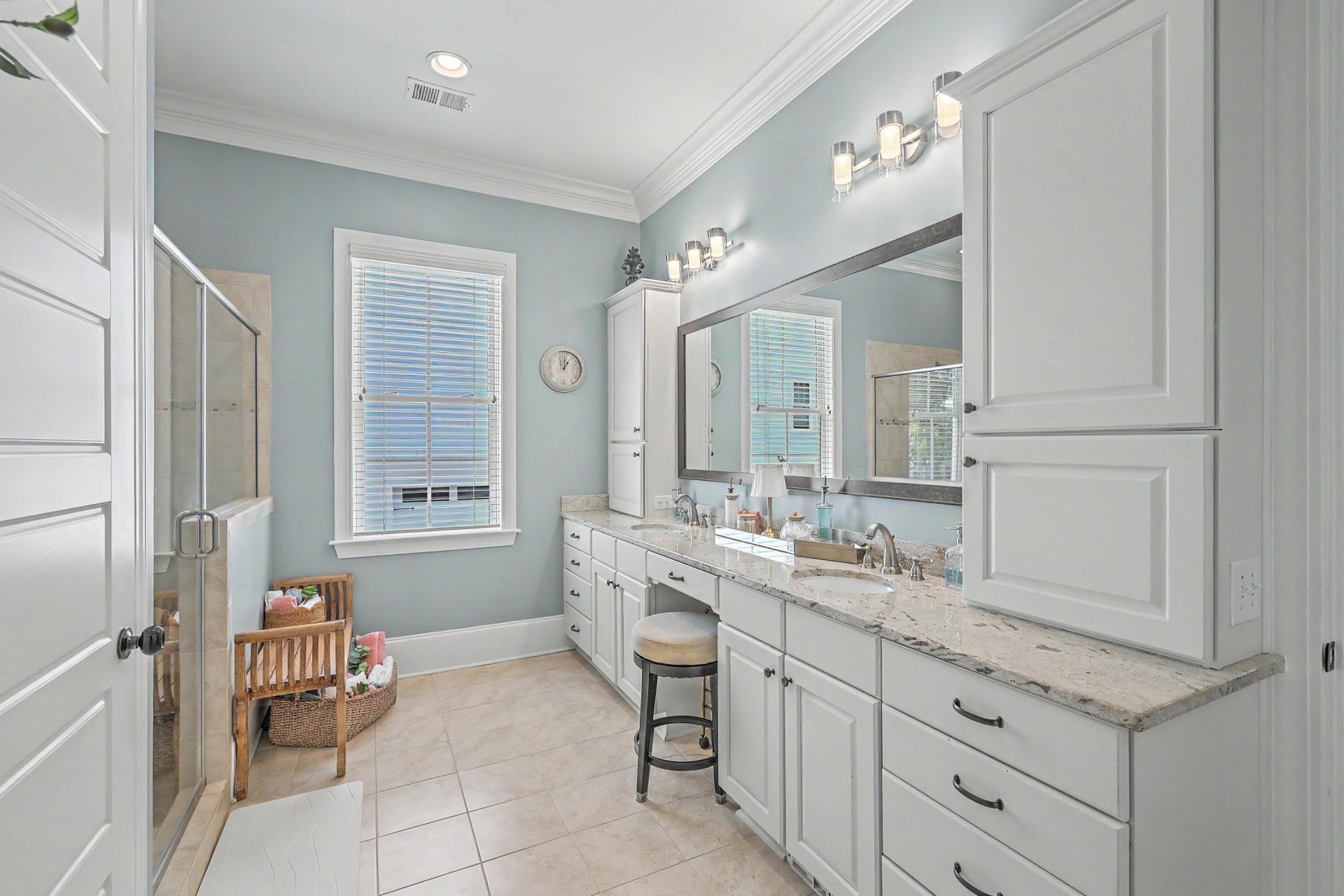 1260 Blue Sky Lane Photo 24