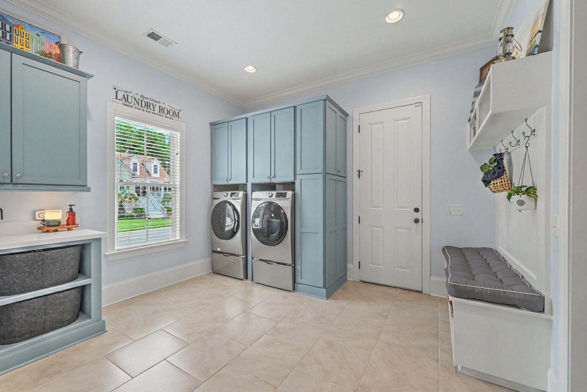1260 Blue Sky Lane Photo 33
