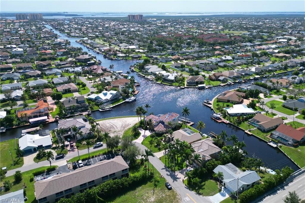 4800 SW 12th Pl, Cape Coral, FL 33914 Photo