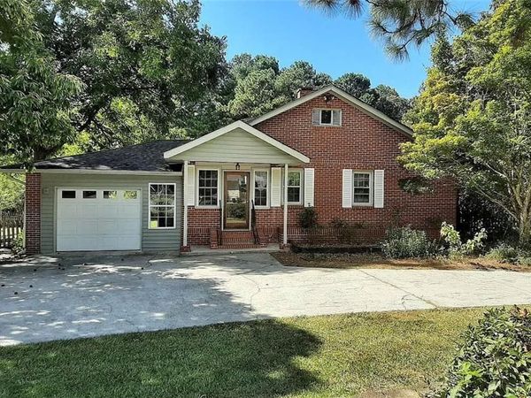 12871 Panhandle Road , Hampton, GA 30228