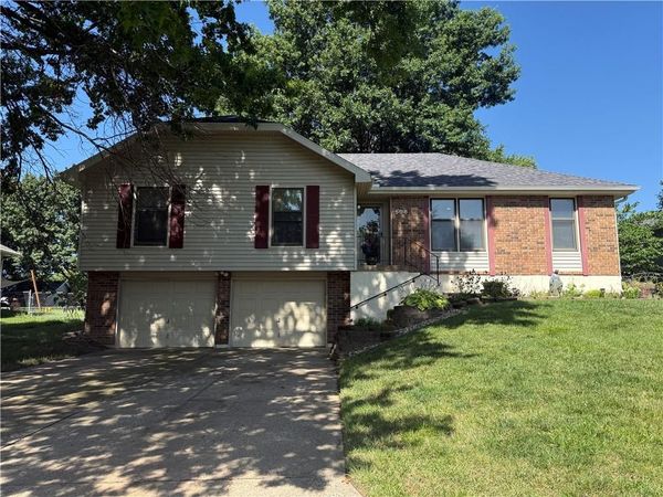508 SE Wingate Street, Lee's Summit, MO 64063