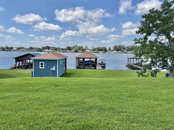 6805 Island Rd, Jarreau, LA 70749