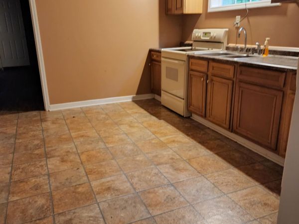 161 Highway 305 , Olive Branch, MS 38654
