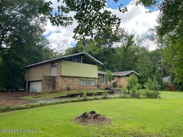 812 Strayhorn Street, Senatobia, MS 38668