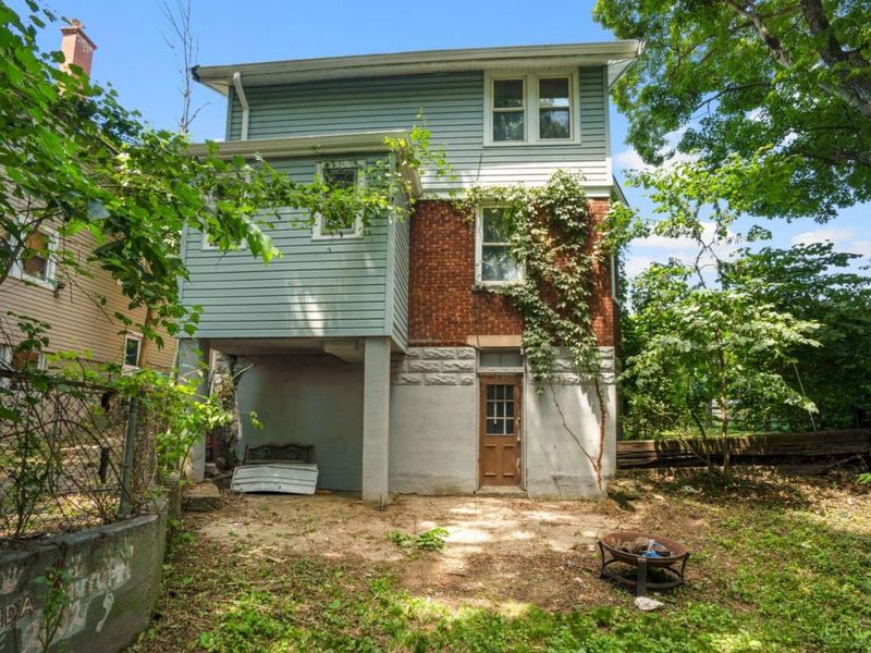 6207 Roe, Cincinnati, OH 45227 Photo 4
