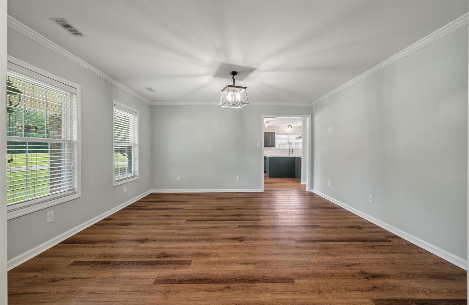 142 Cloverleaf Drive Photo 14