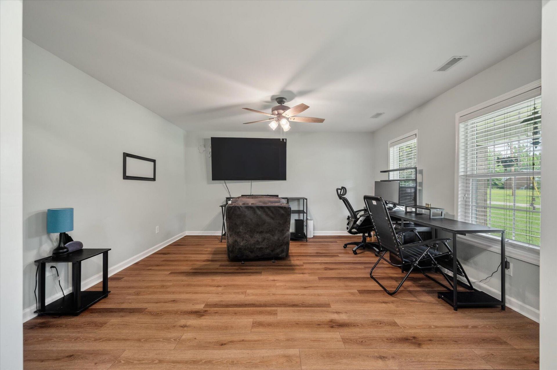 142 Cloverleaf Drive Photo 18