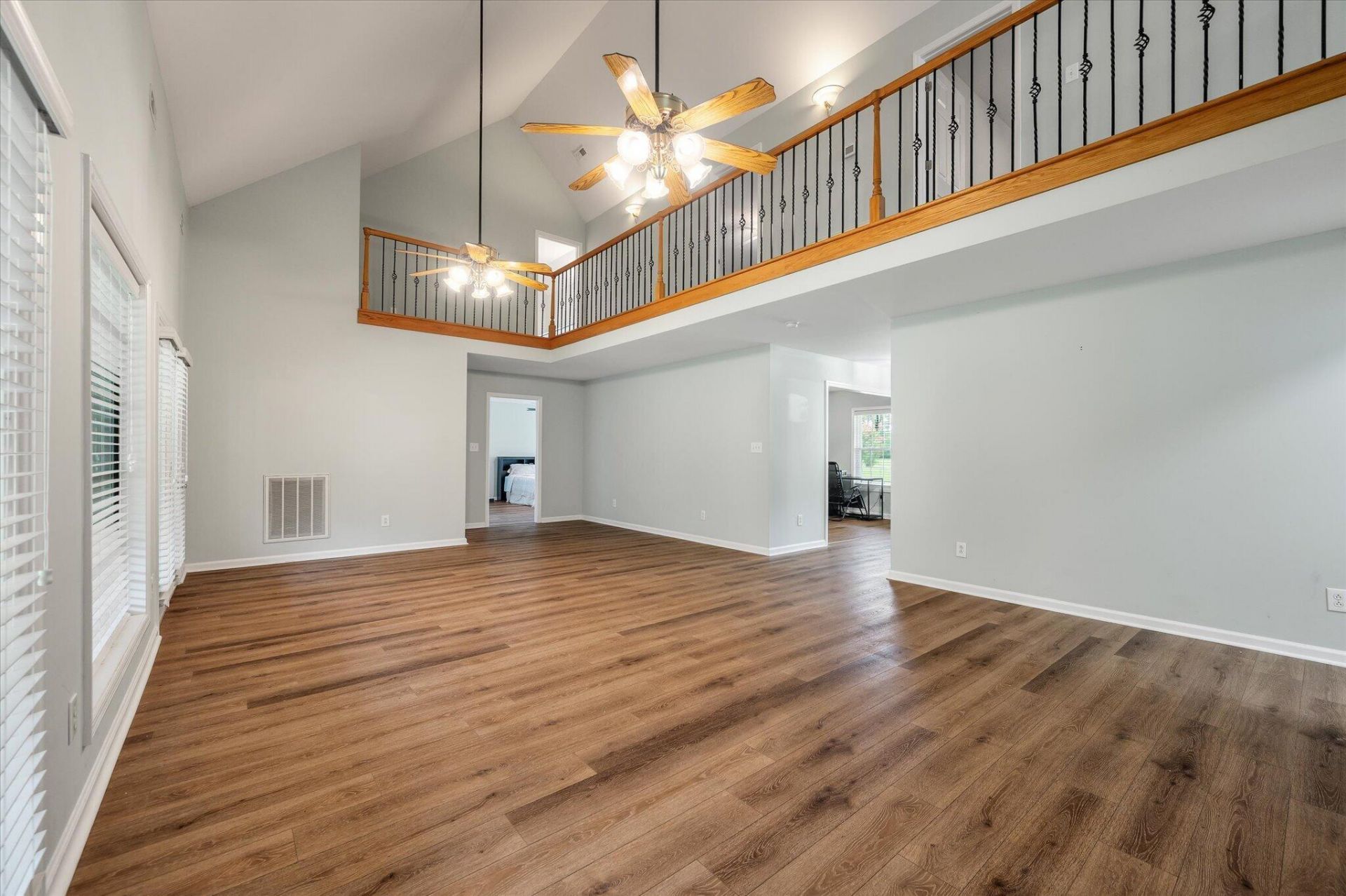 142 Cloverleaf Drive Photo 21