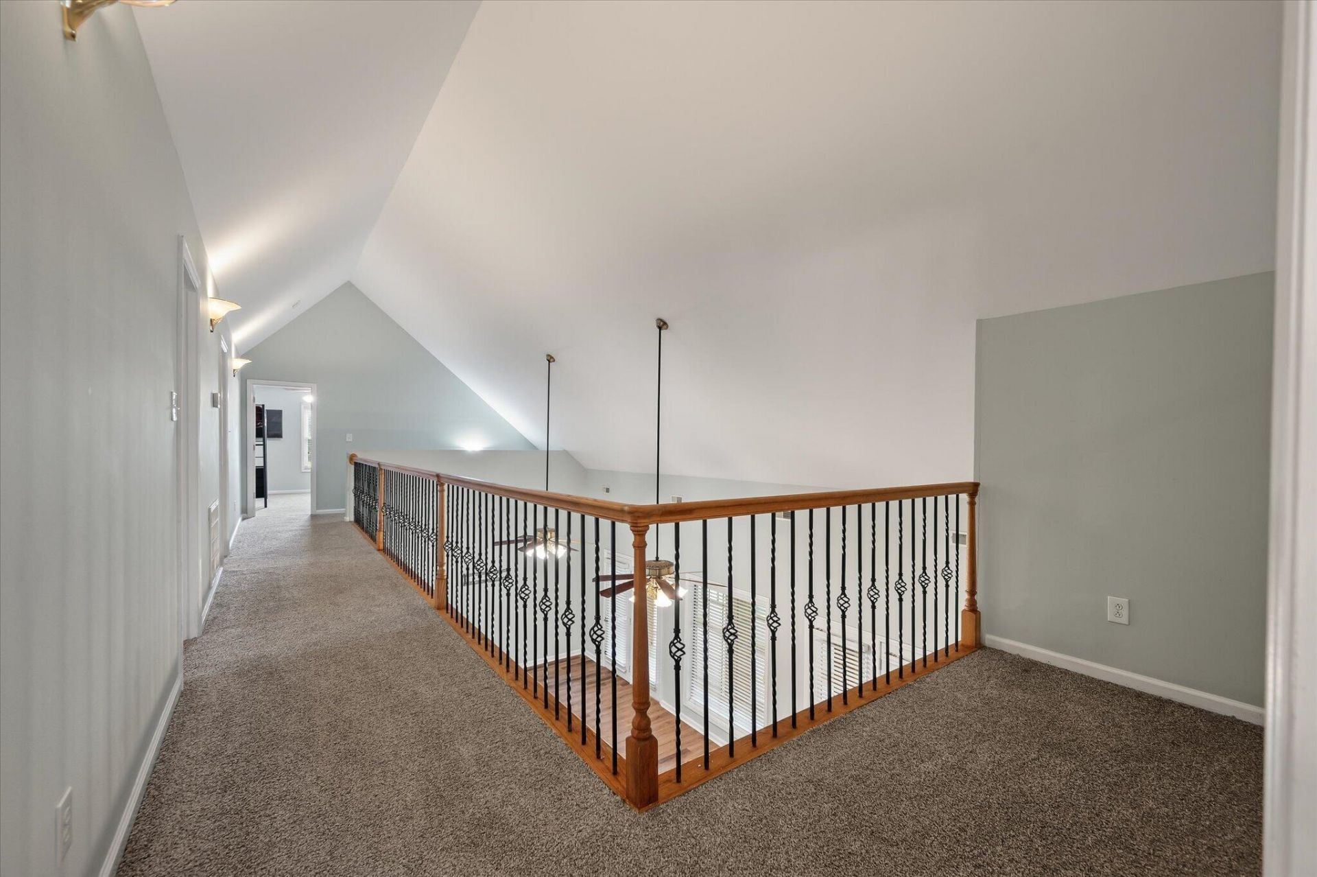 142 Cloverleaf Drive Photo 38
