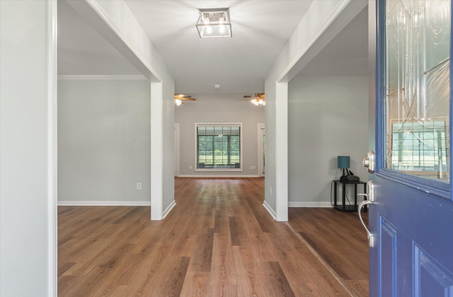 142 Cloverleaf Drive Photo 4