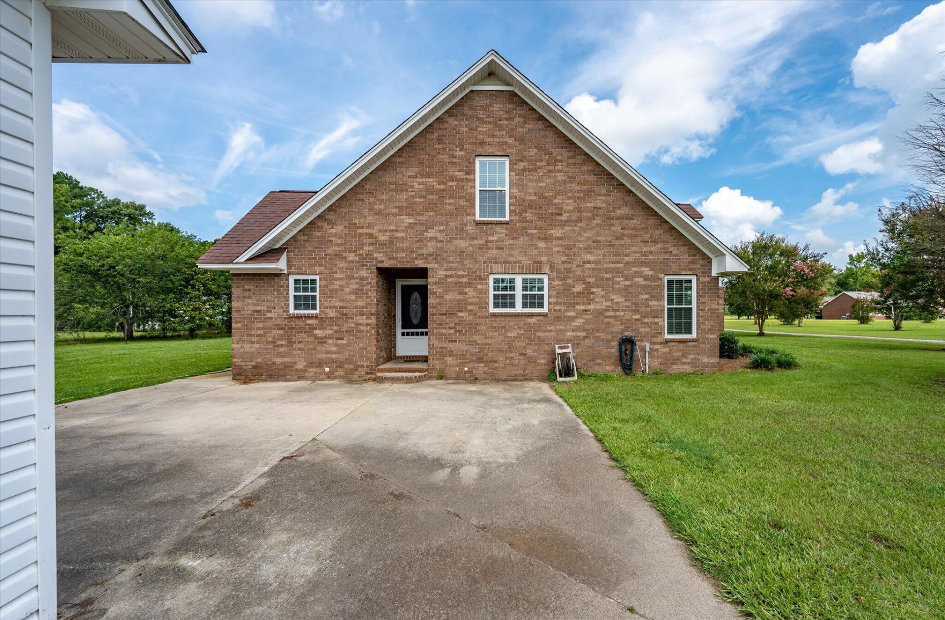 142 Cloverleaf Drive Photo 52