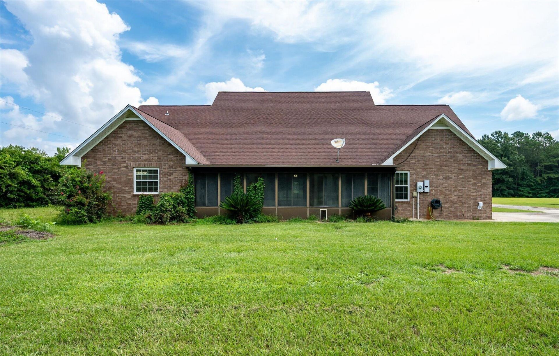 142 Cloverleaf Drive Photo 54