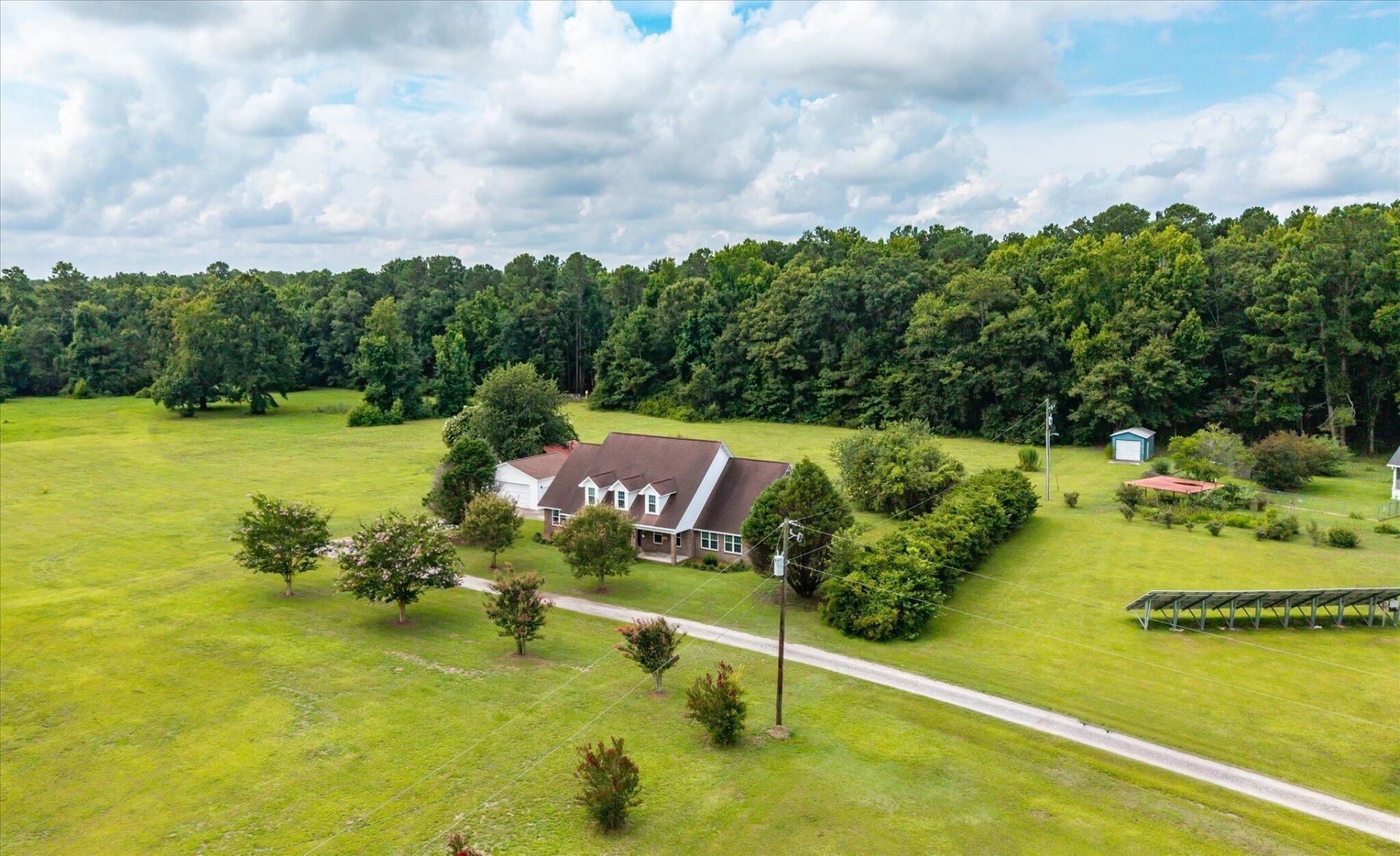142 Cloverleaf Drive Photo 69