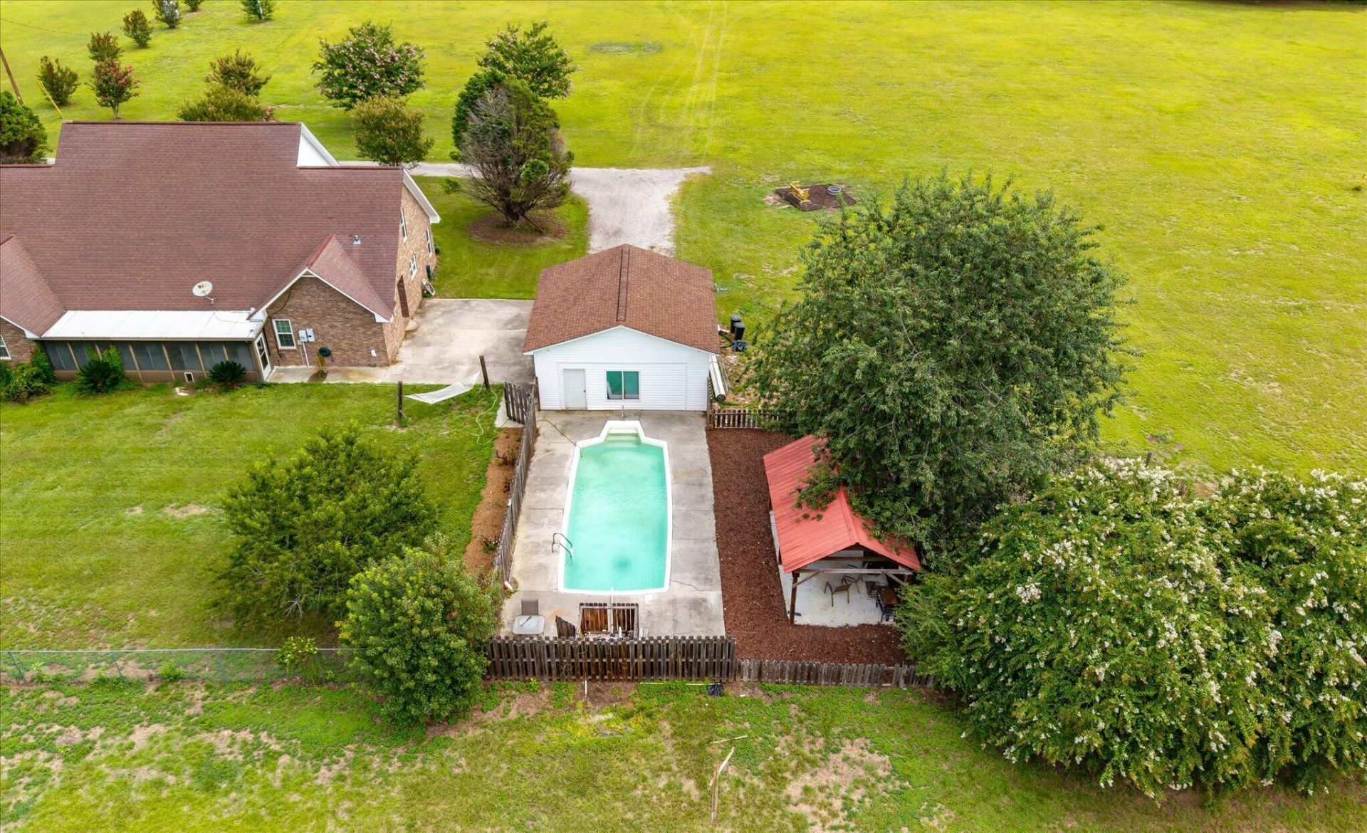 142 Cloverleaf Drive Photo 77