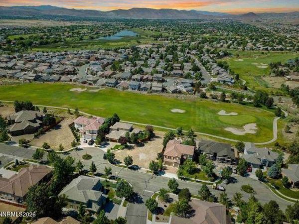6373 Rey Del Sierra Drive, Sparks, NV 89436